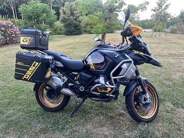 Moto bmw r1250gs adventure 40th anniversario