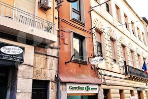 Palazzo d'epoca commerciale Via Manno