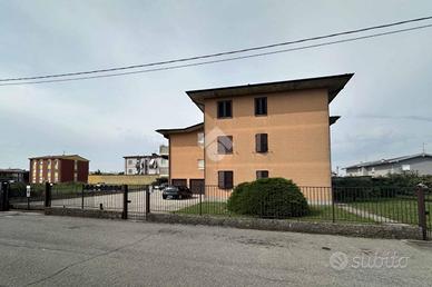 3 LOCALI A BAGNOLO CREMASCO