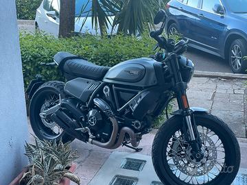 Ducati scrambler 800