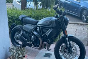 Ducati scrambler 800