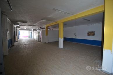 Ex Palestra di 684 mq a Gravina di Catania