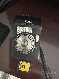 Fotocamera Nikon Coolpix L18 8MP + scheda SD