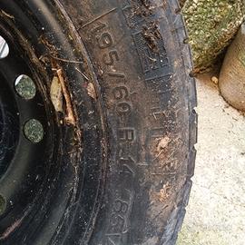 pneumatico e cerchio 195/60/14