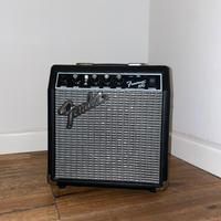 FENDER Frontman 10G Black