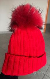 Cappello con pon pon