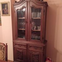 Credenza in legno intarsiato