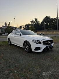 Mercedes-Benz E 220 d AMG Line auto 4matic