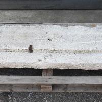 Stipite in marmo bianco antico