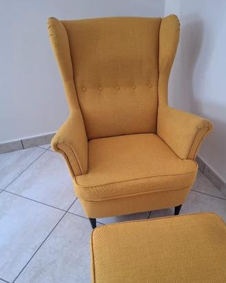 Poltrona Ikea con pouf