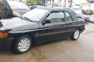 Autovettura Ford Escort cabriolet