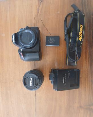 Nikon D3200 + obbiettivo 18 / 55 afs dx