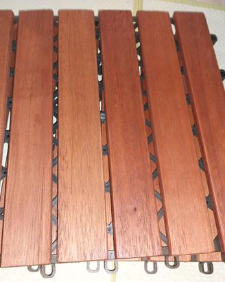 Piastrelle in doghe legno per interni e esterni