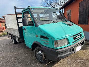 Iveco Daily 35.10 turbo con sponda Dhollandia