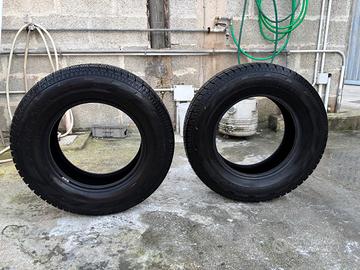 2 Hankook 215/70R15C 109/107R