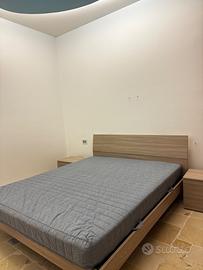 Letto matrimoniale come nuovo con materasso