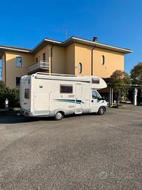 Camper mansardato Mclouis glen 2006