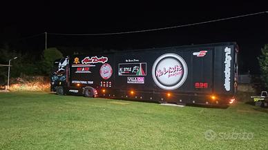 TIR semirimorchio uso palco per esibizioni