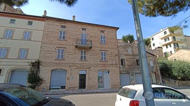 Casa cielo terra a Lapedona