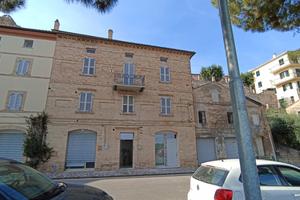 Casa cielo terra a Lapedona