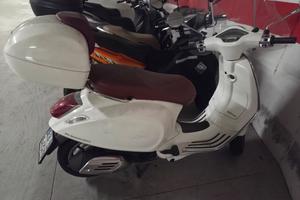  vespa 125 primavera bianca