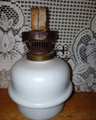 piccola lampada cherosene marca Stella