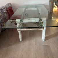 Tavolo in vetro temperato allungabile