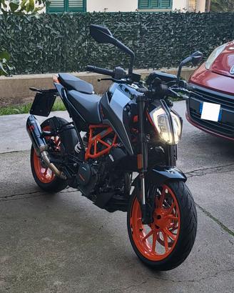 KTM duke 390 - 2022