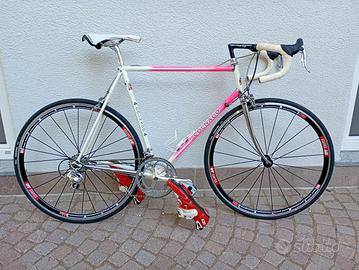 Bicicletta d'epoca Colnago modello competizione