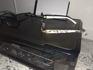 Occhiali quasi nuovi senza custodia 