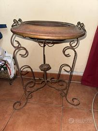 Bracere antico in rame e ottone