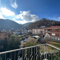Appartamento panoramico in montagna, centro paese
