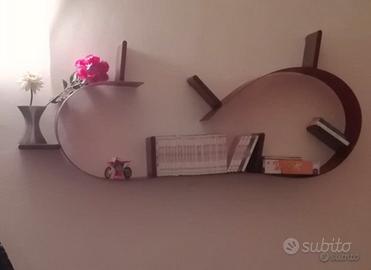 Bookworm di Ron Arad - Kartell