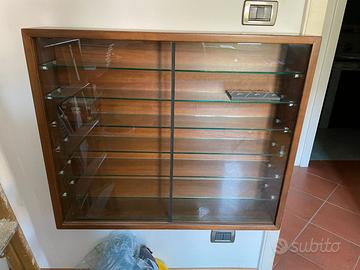 VETRINA PER COLLEZIONISTI IN LEGNO CON VE
