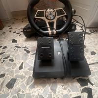 Volante per ps4 e pure per la ps3