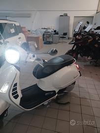 Piaggio Vespa 300 GTS hpe - 2021
