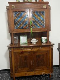 Credenza antica