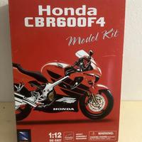 Modellino Honda CBR600F4 scala 1:12
