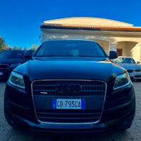Audi Q7 3.0 V6 TDI 233CV AUTOCARRO