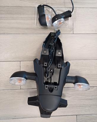 Frecce e codino originali Yamaha tenere 700