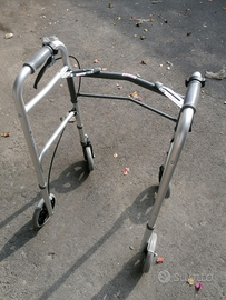 Deambulatore per anziani