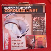 lampada con sensore di movimento 