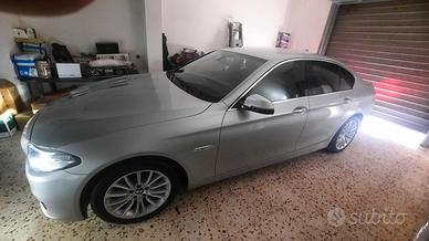 Bmw serie 5 Luxury 15000 km originali 
