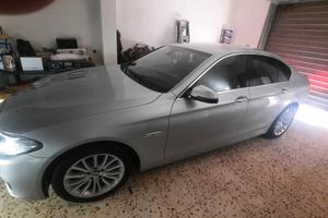 Bmw serie 5 Luxury 15000 km originali 