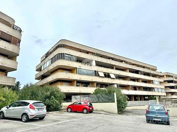 2 LOCALI A ROMA