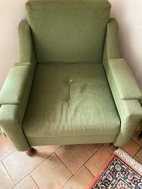 2 poltrone verdi vintage