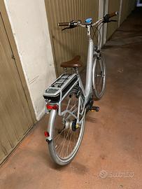 CUBE Elly Ride Hybrid 400.