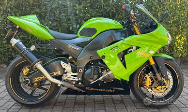 Kawasaki Ninja ZX10-R 2004