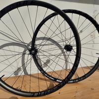 Ruote MTB 29 Carbon Core in carbonio.