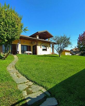 Villa di 389 m² con più di 5 locali e box auto dop